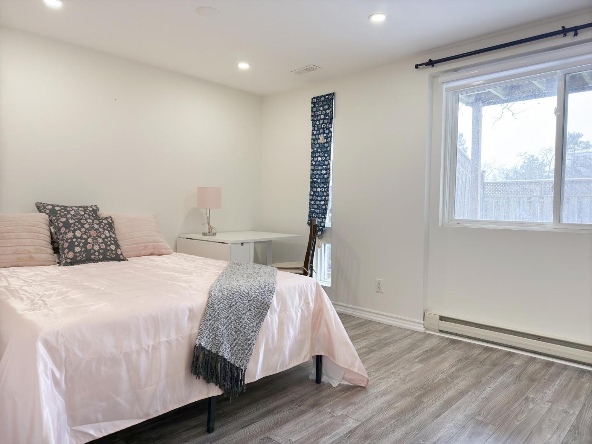 Cozy Room With Private Bath Near Don Mills Subway Toronto Exterior photo
